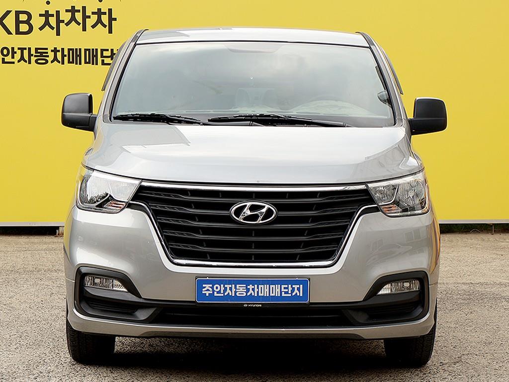 HYUNDAI Starex 2018