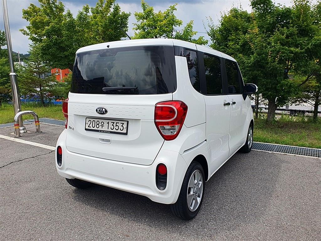 KIA Ray - Vista 6