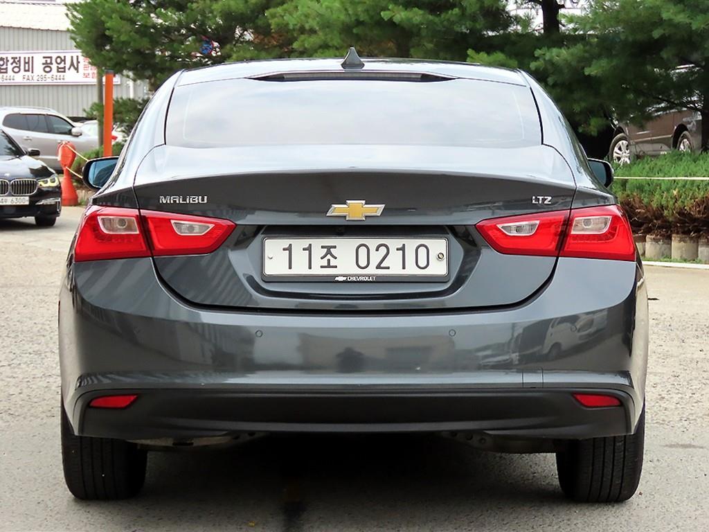 Chevrolet Malibu - Vista 4