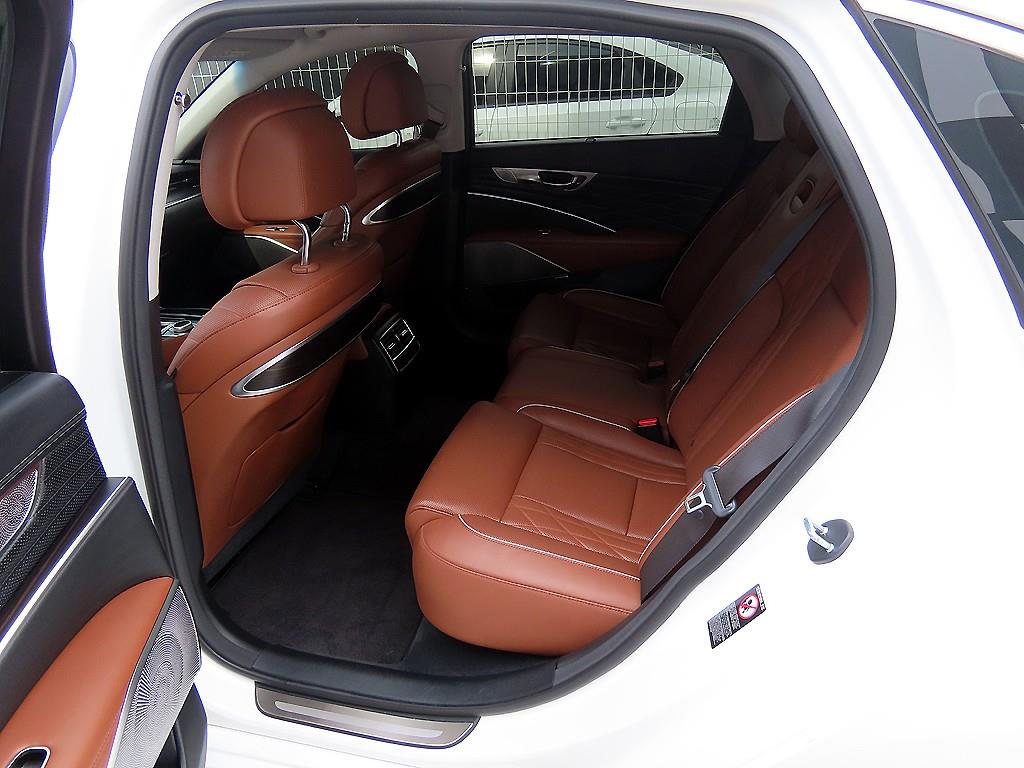 KIA K9 - Vista 6