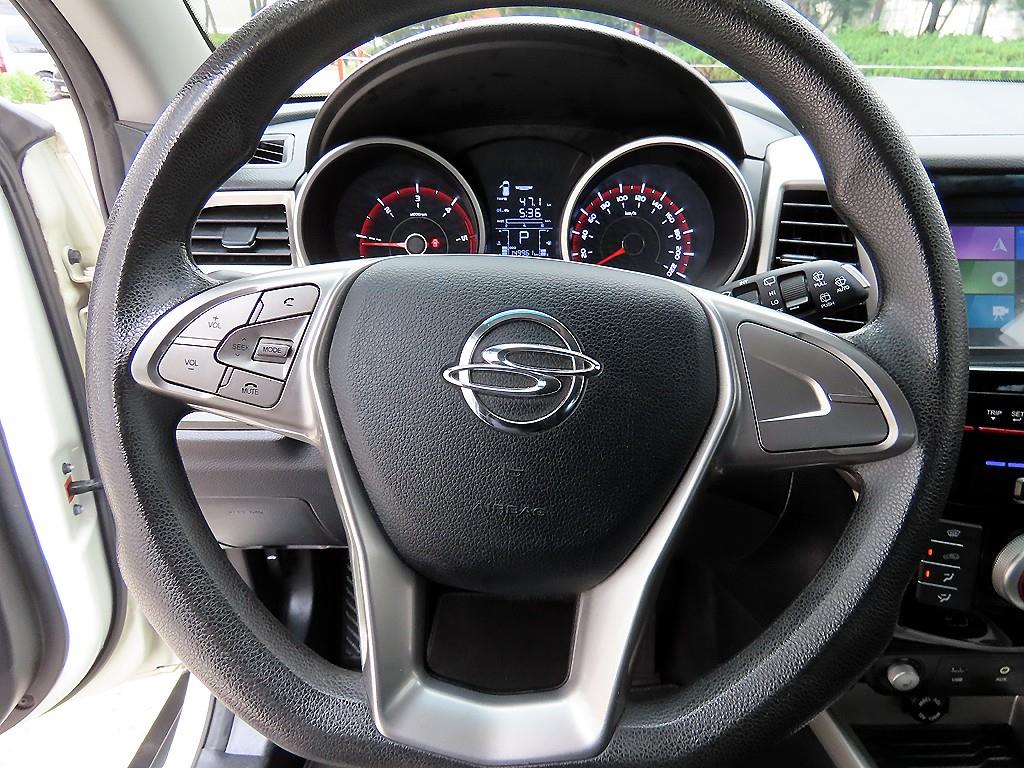 Ssangyong Tivoli - Vista 8