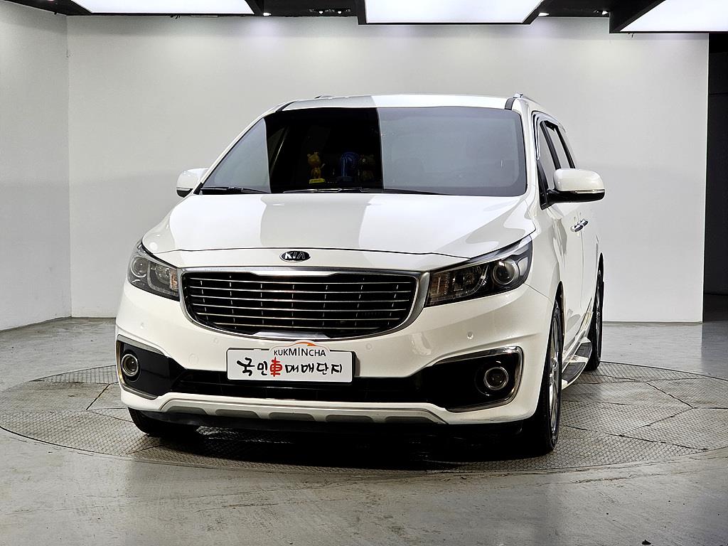 KIA Carnival - Vista 2