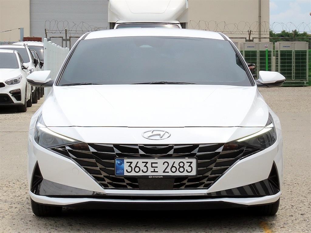 HYUNDAI Avante 2023 Blanco - Importación desde Corea - HF Imports Iquique - Foto 1