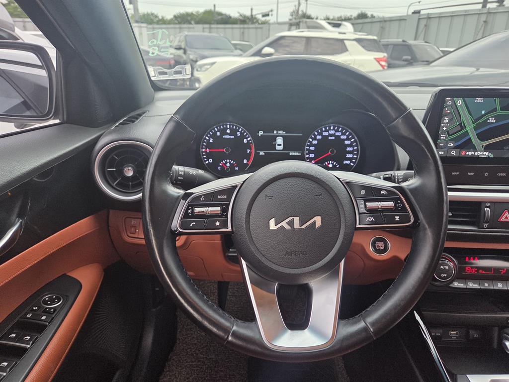 KIA K3 - Vista 12