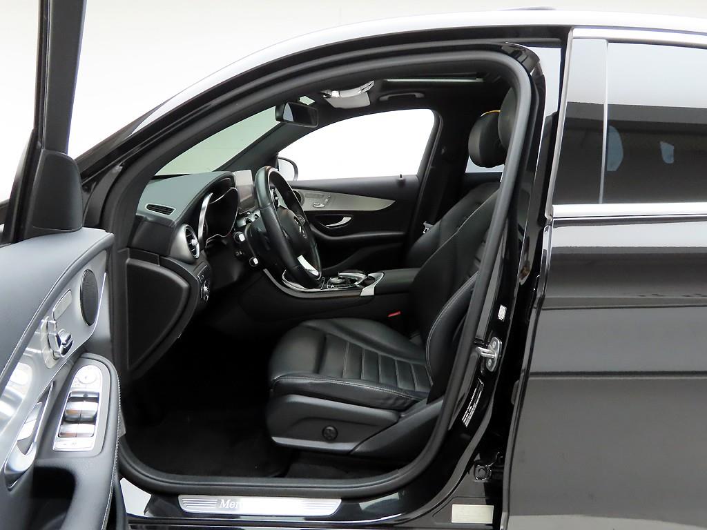 Mercedes Benz GLC Class - Vista 12