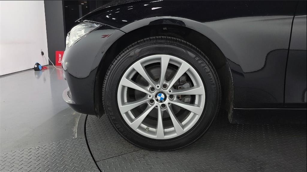 BMW 3 series - Vista 5