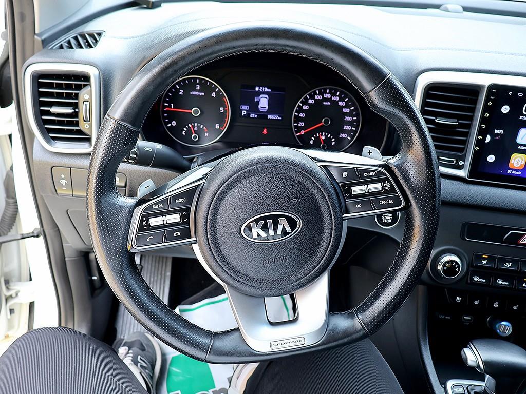 KIA Sportage - Vista 8