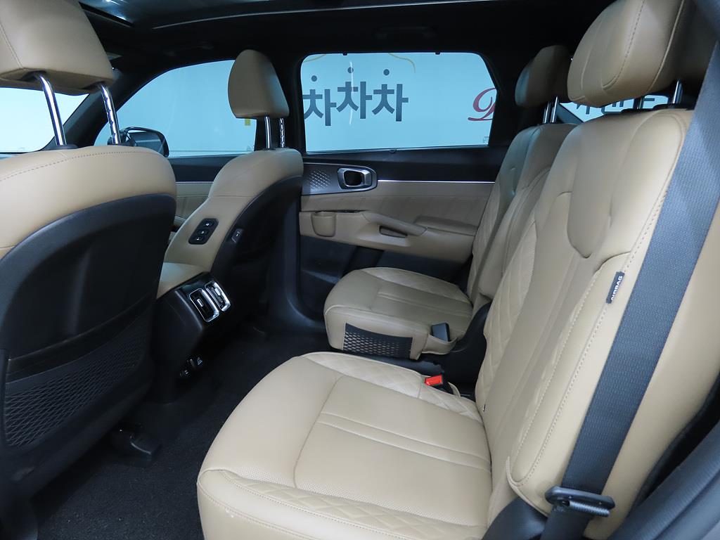 KIA Sorento - Vista 11