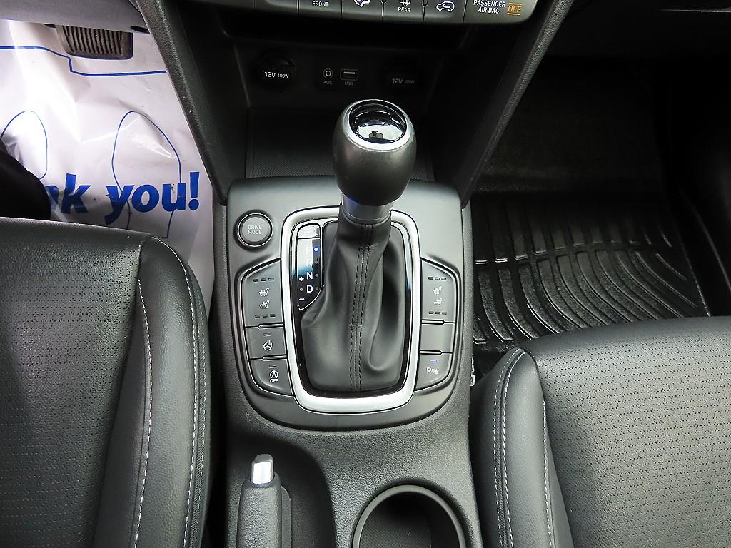 HYUNDAI Kona - Vista 10