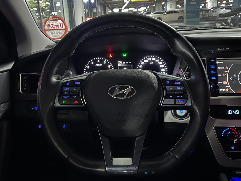 HYUNDAI Sonata - Vista 9