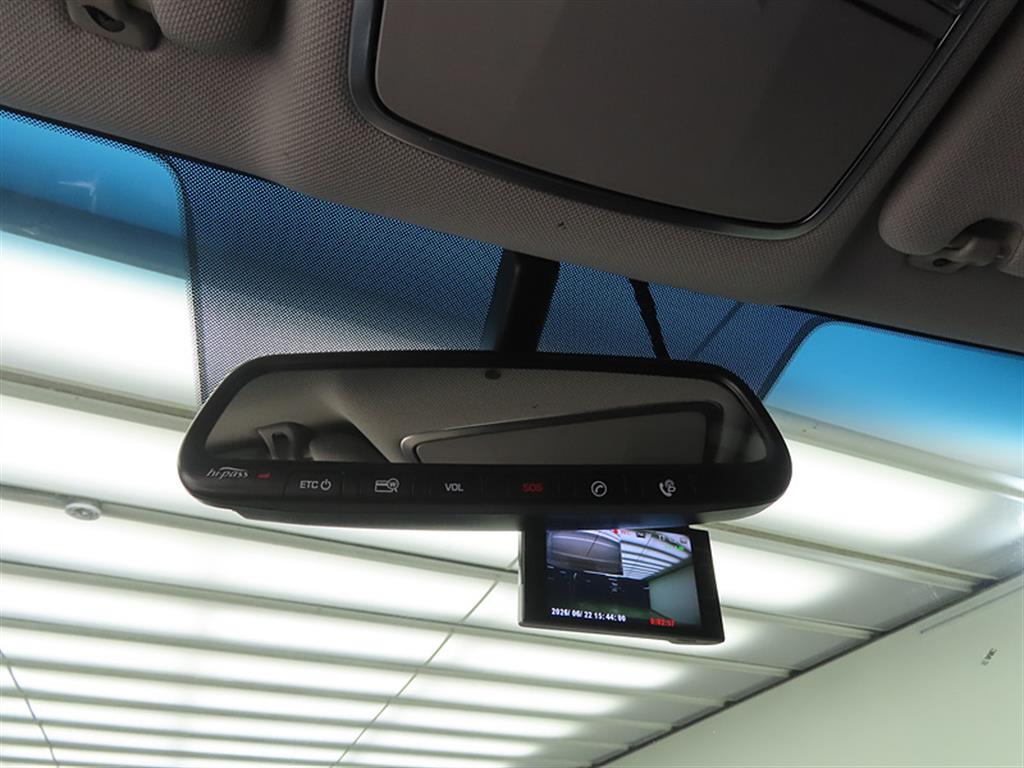 HYUNDAI Sonata - Vista 12