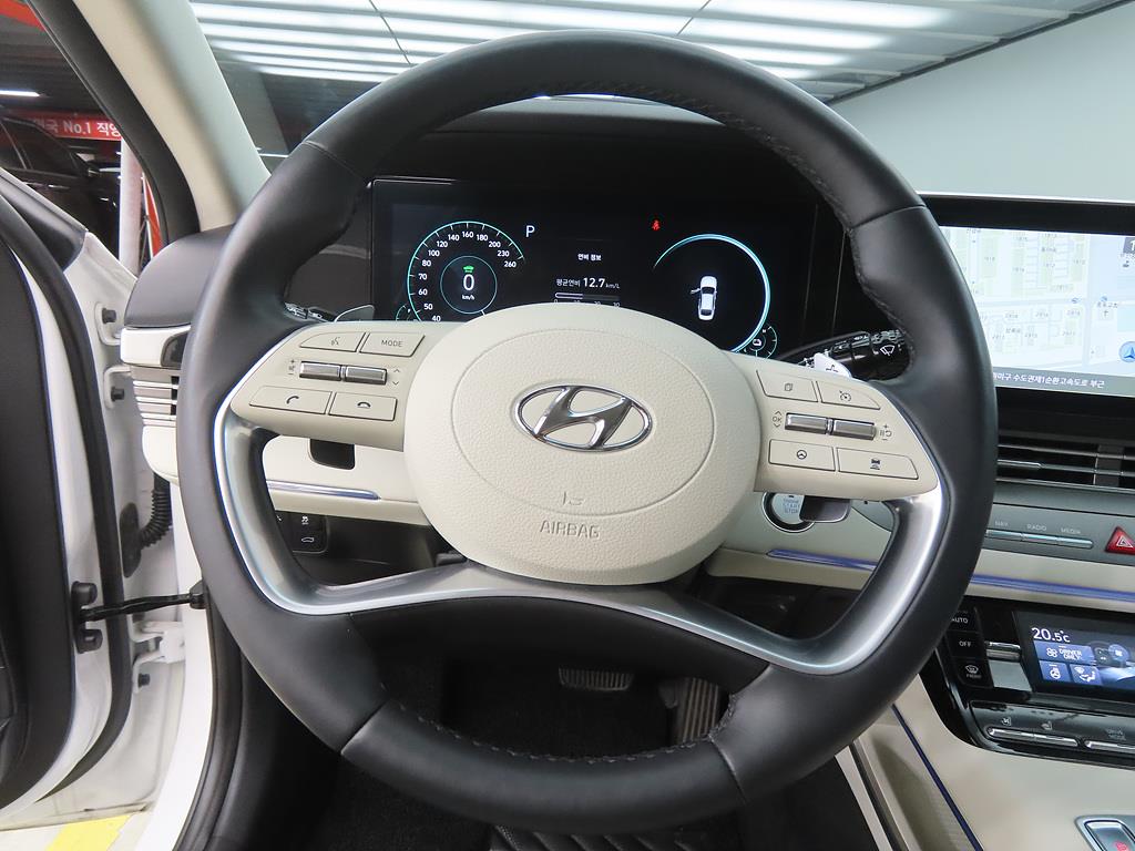 HYUNDAI Grandeur - Vista 8