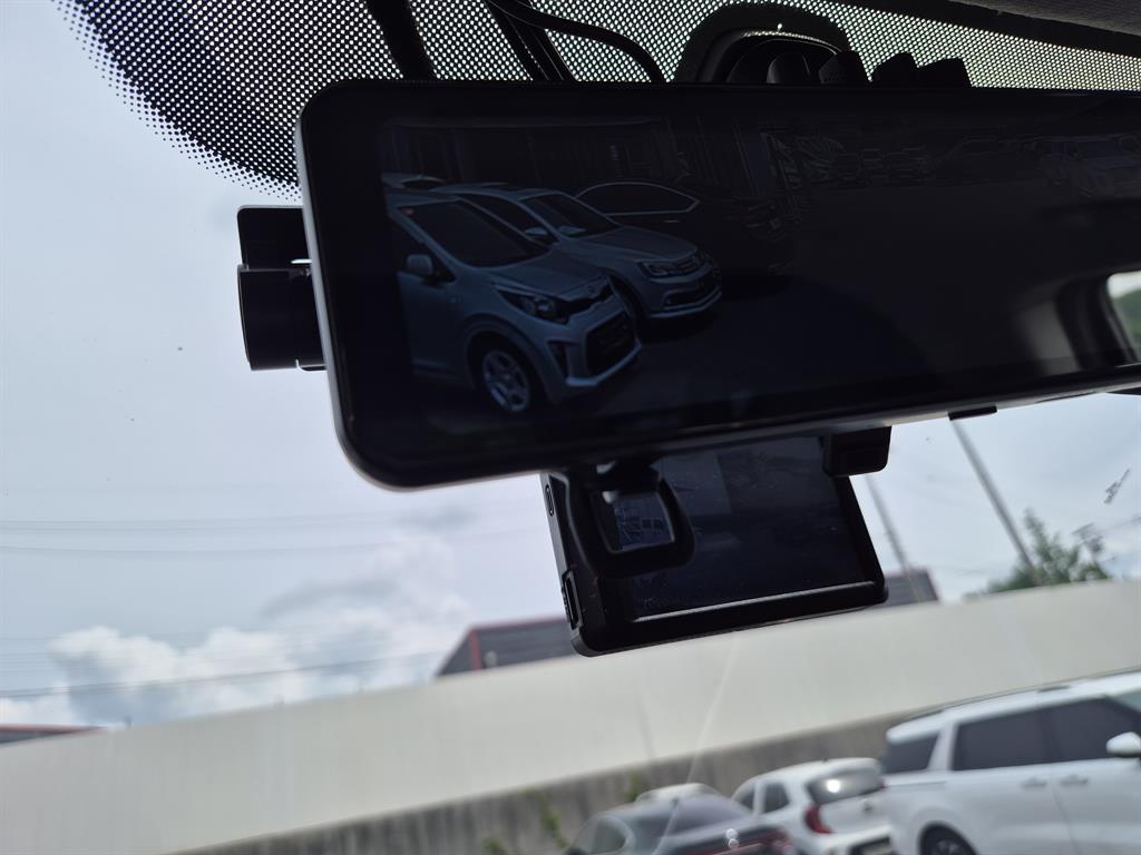 HYUNDAI Starex - Vista 12