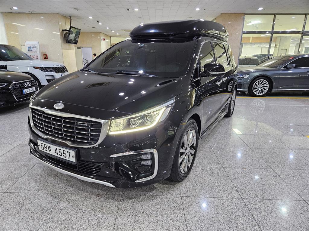 KIA Carnival 2018 Negro - Importación desde Corea - HF Imports Iquique - Foto 1