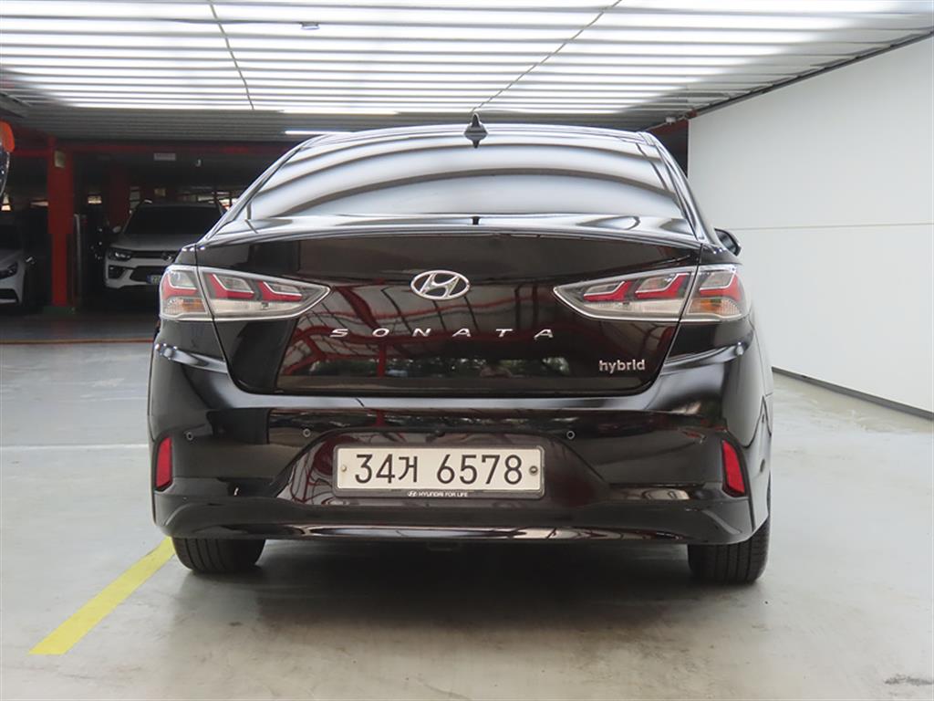 HYUNDAI Sonata - Vista 3