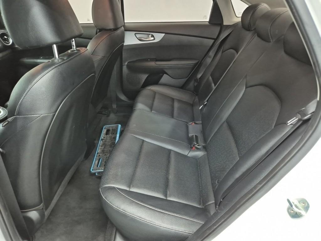 KIA K3 - Vista 12
