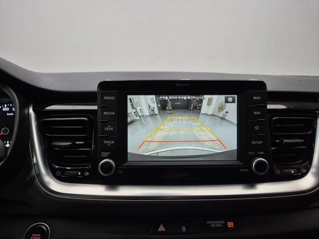 KIA Stonic 2017 Blanco - Importación desde Corea - HF Imports Iquique - Foto 14