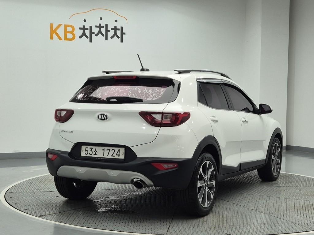 KIA Stonic - Vista 3