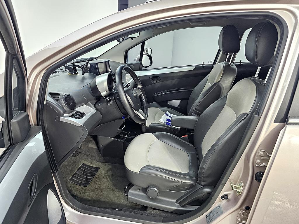 Chevrolet Spark - Vista 8
