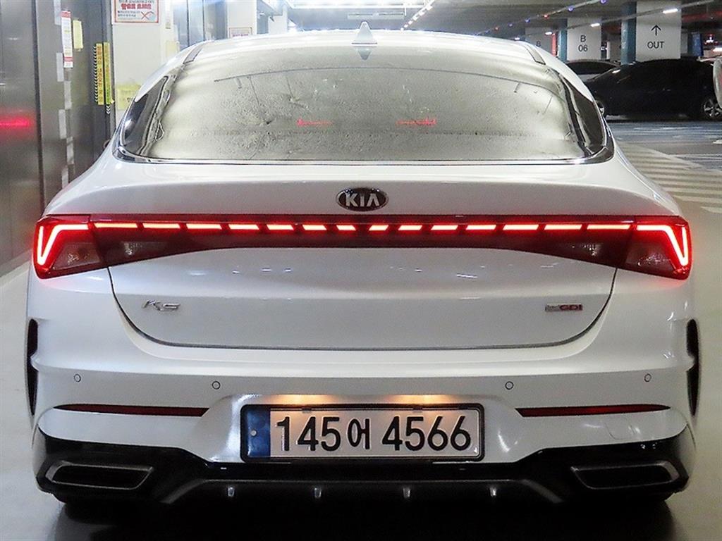 KIA K5 - Vista 5