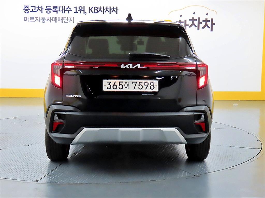 KIA Seltos - Vista 3
