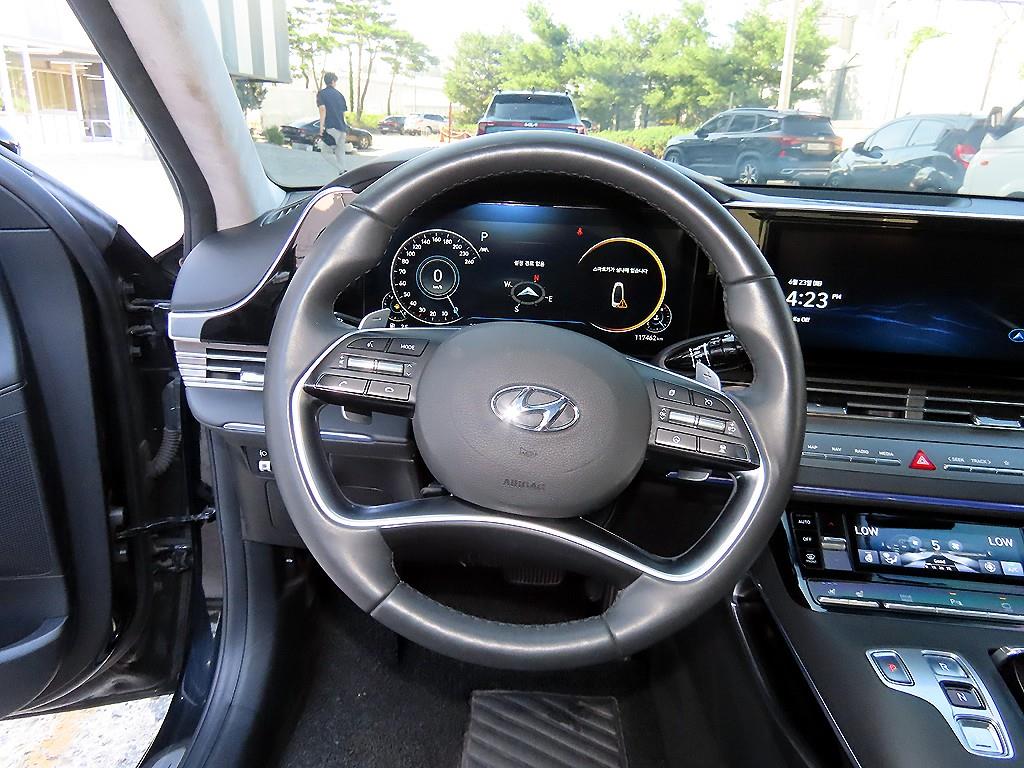 HYUNDAI Grandeur - Vista 8