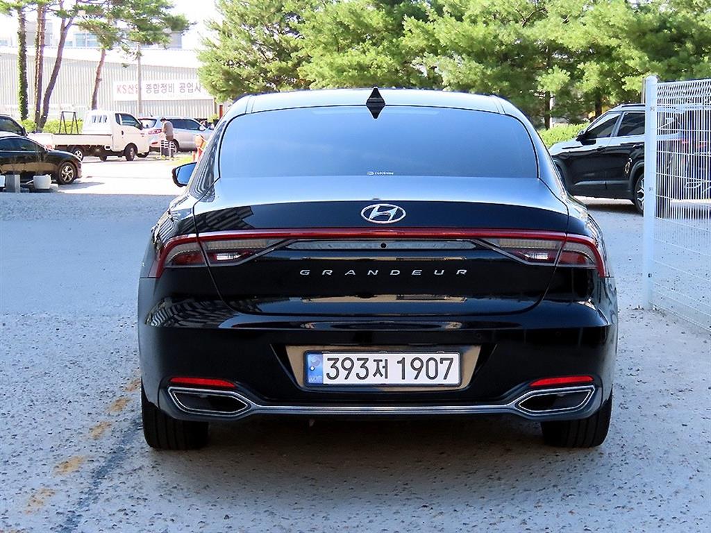 HYUNDAI Grandeur - Vista 4
