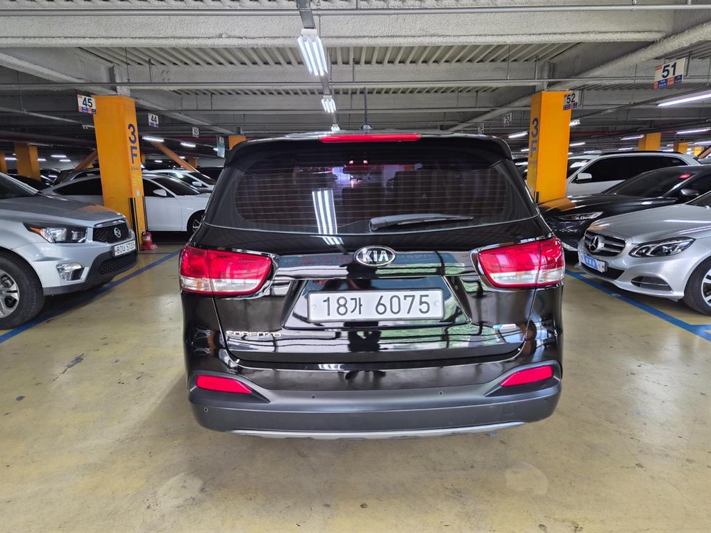 KIA Sorento - Vista 4