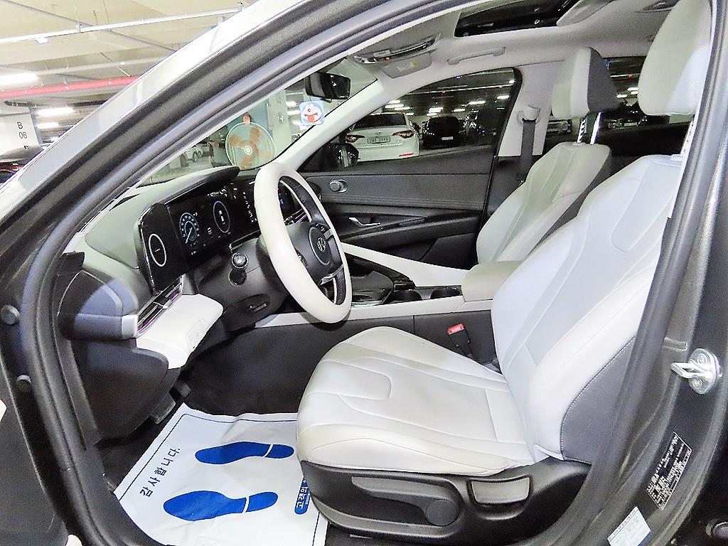 HYUNDAI Avante - Vista 6