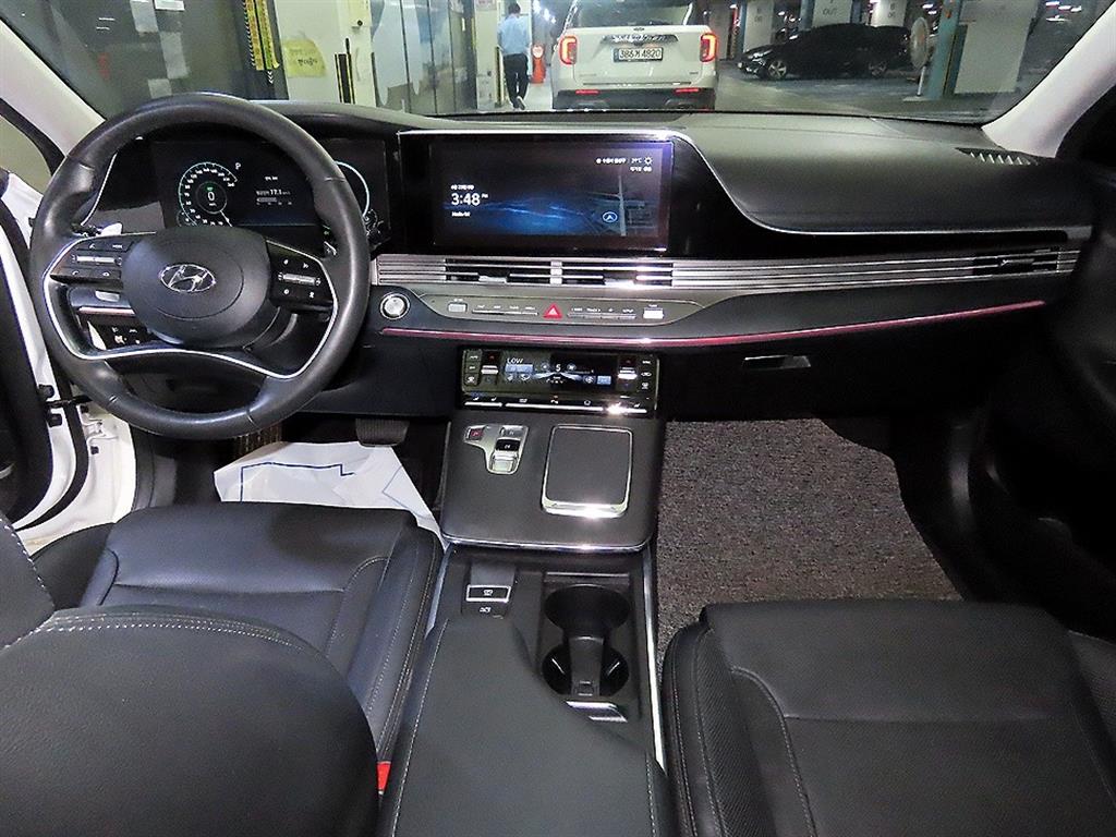 HYUNDAI Grandeur - Vista 10