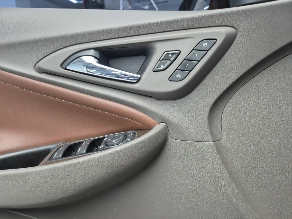 Chevrolet Malibu 2018 Azul - Importación desde Corea - HF Imports Iquique - Foto 18