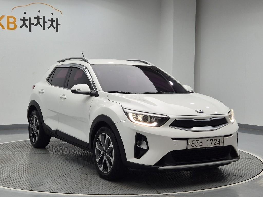 KIA Stonic - Vista 4