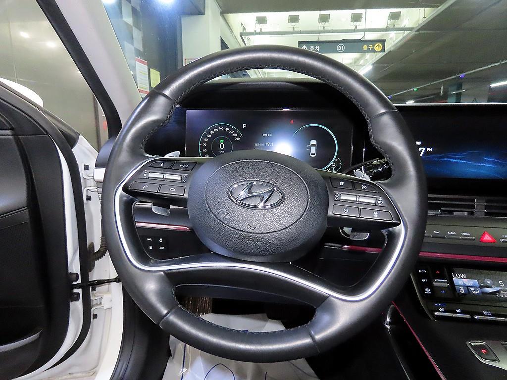 HYUNDAI Grandeur - Vista 8