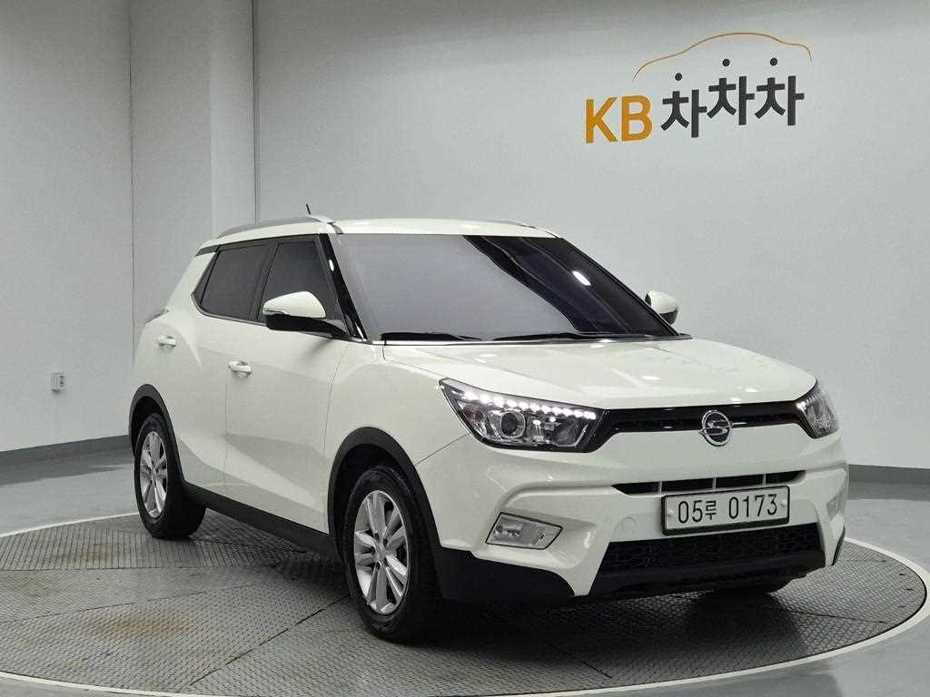 Ssangyong Tivoli - Vista 4