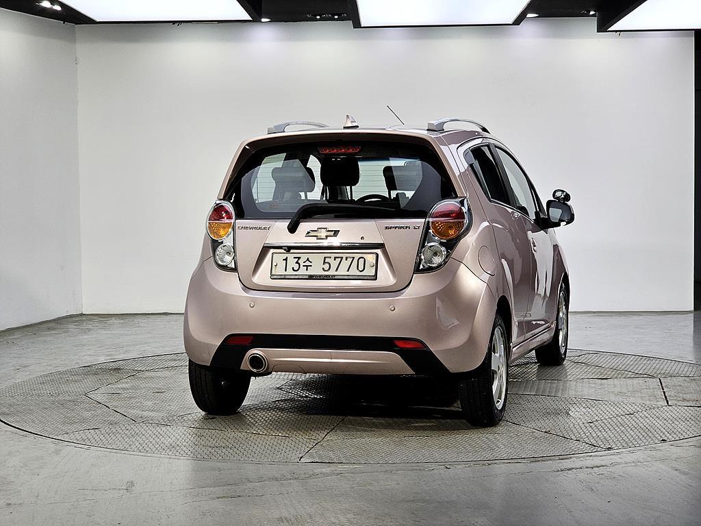 Chevrolet Spark - Vista 3