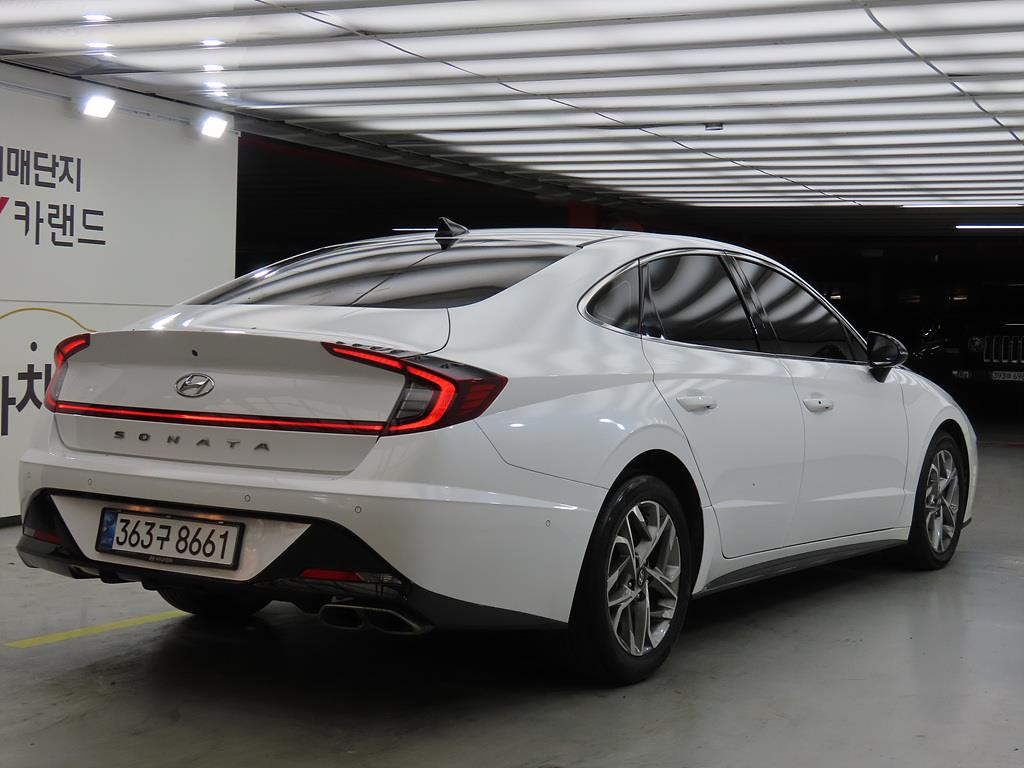HYUNDAI Sonata - Vista 4