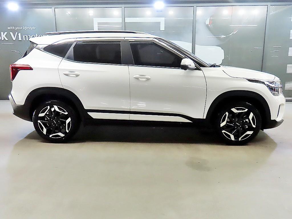 KIA Seltos - Vista 3