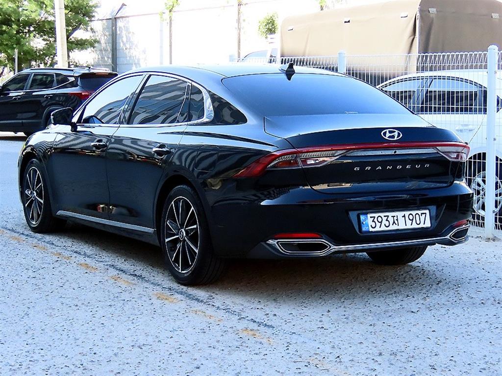 HYUNDAI Grandeur - Vista 3