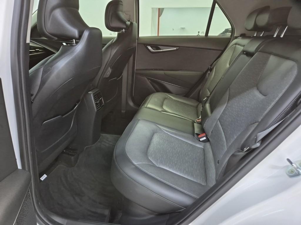 KIA Niro - Vista 12