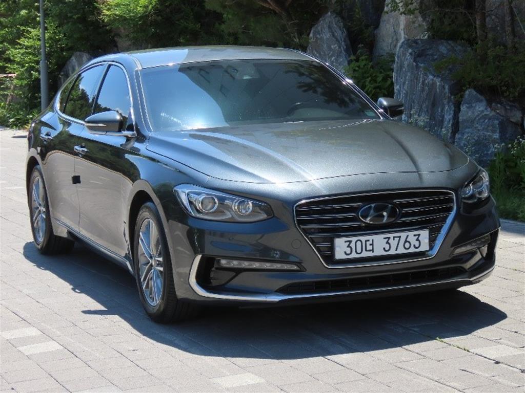 HYUNDAI Grandeur - Vista 2