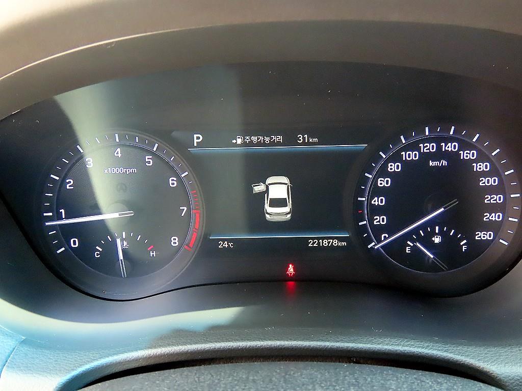 Genesis G80 - Vista 9