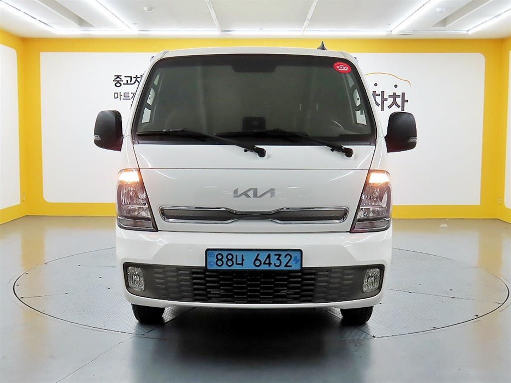 Small Truck Normal Box(Low Deck) 2022 Blanco - Importación desde Corea - HF Imports Iquique - Foto 1