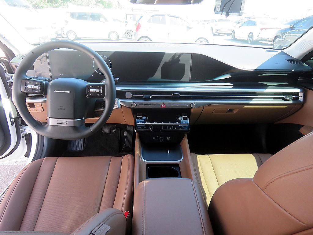 HYUNDAI Grandeur - Vista 7