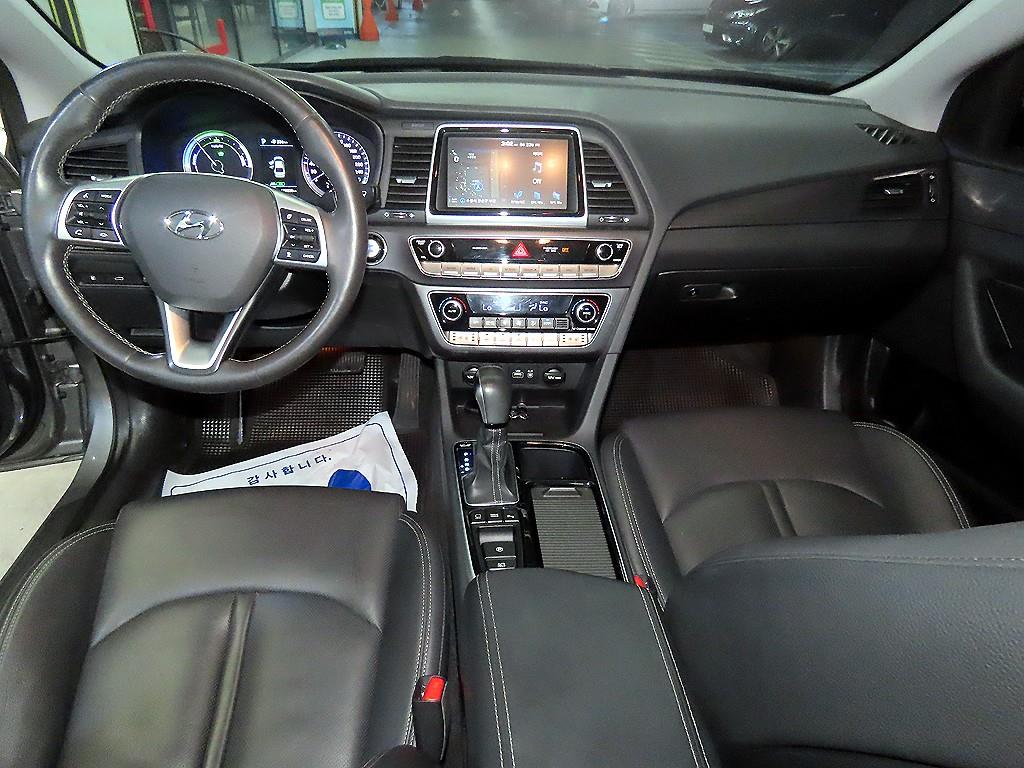 HYUNDAI Sonata - Vista 10