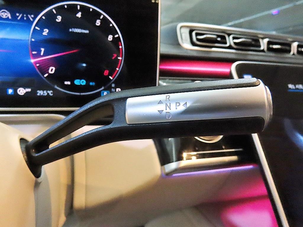 Mercedes Benz S Class - Vista 12