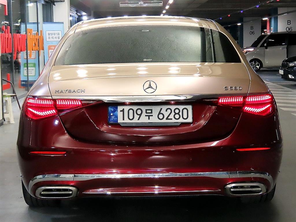 Mercedes Benz S Class - Vista 5