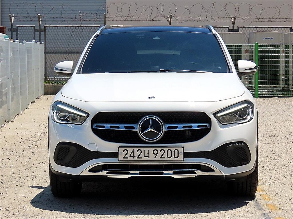 Mercedes Benz GLA Class 2021 — Zona Franca Iquique