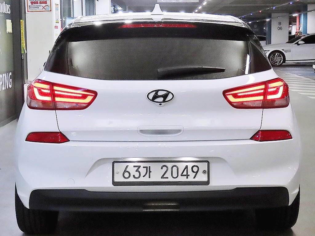 HYUNDAI i30 - Vista 5