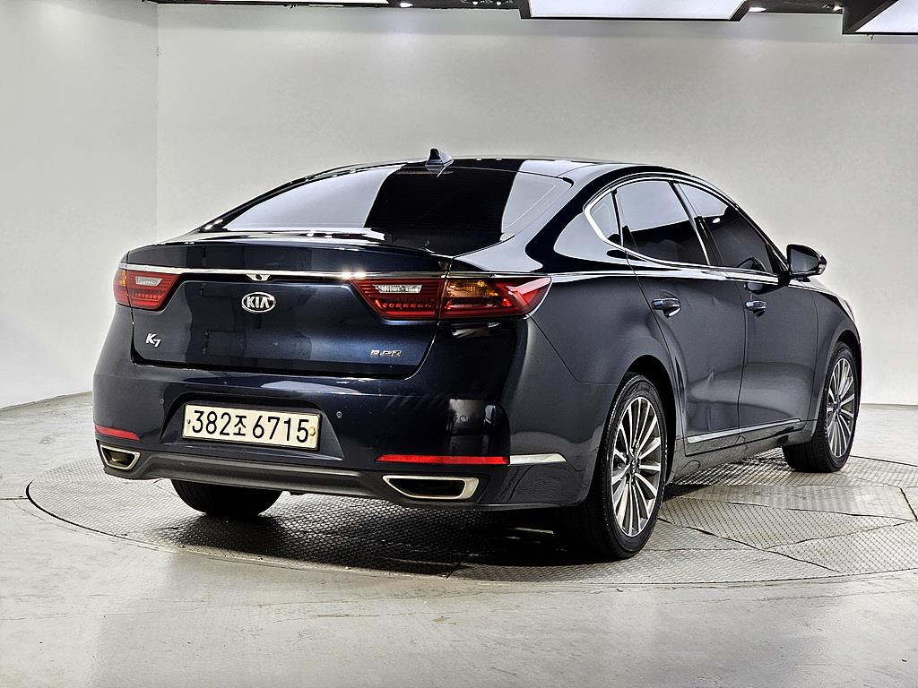 KIA K7 - Vista 4