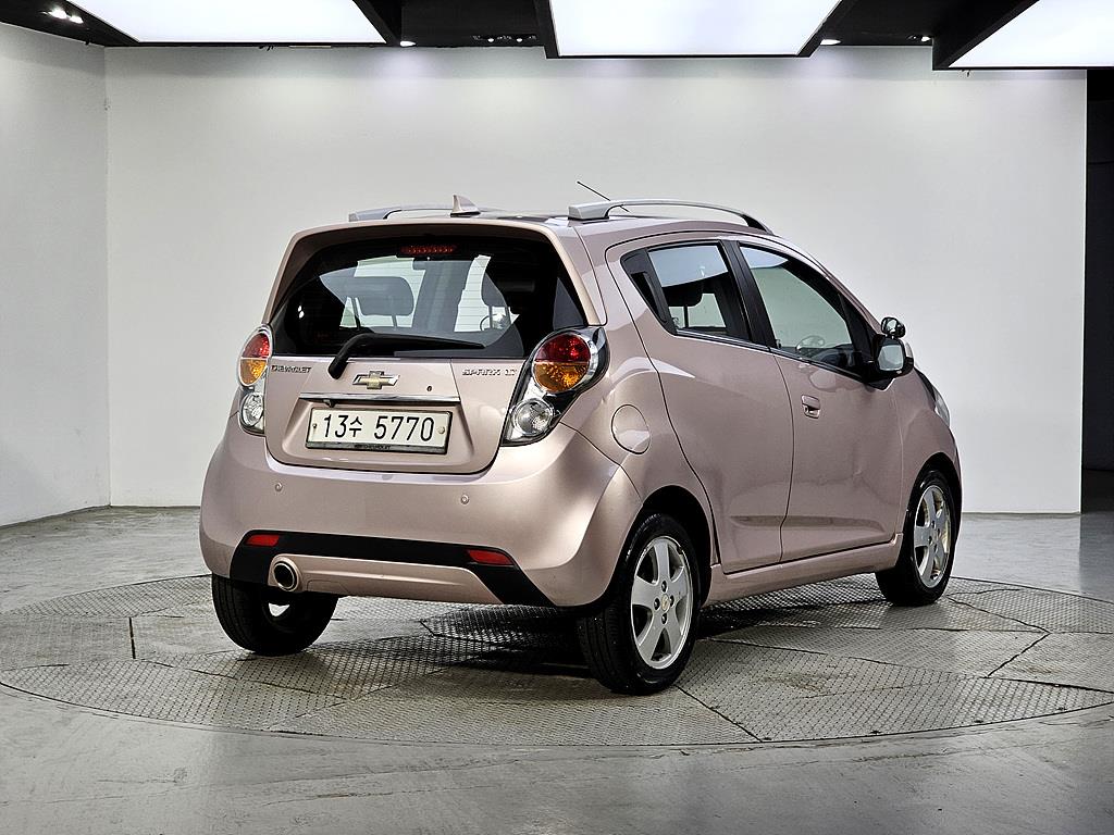 Chevrolet Spark - Vista 4